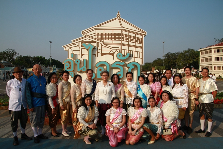 ﻿กรมบังคับคดีร่วมงาน “อุ่นไอรัก คลายความหนาว”